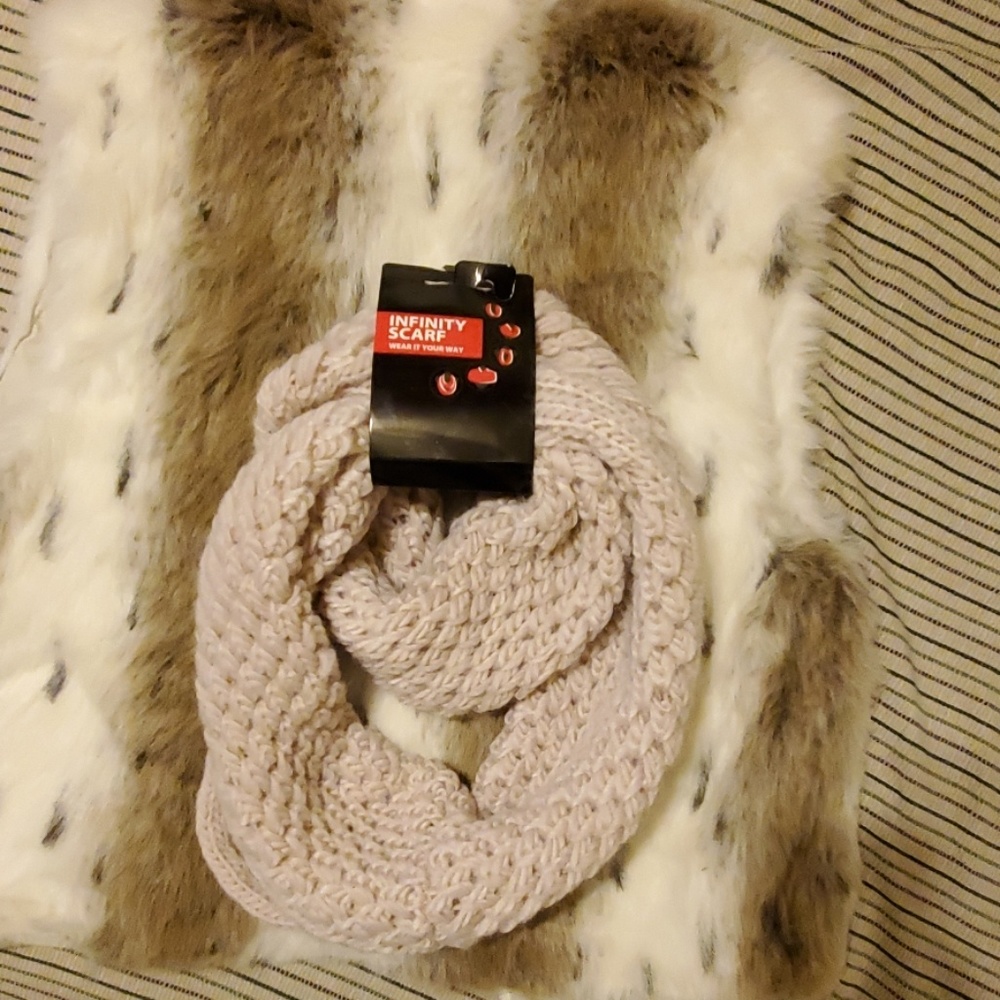 Infinity Scarves - Picture 2 of 4